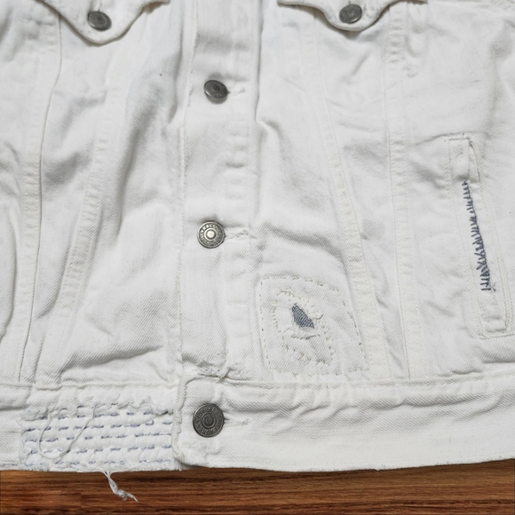 Polo Ralph Lauren White Distressed Patched Denim Jean Jacket. Sz. S - Picture 7 of 12